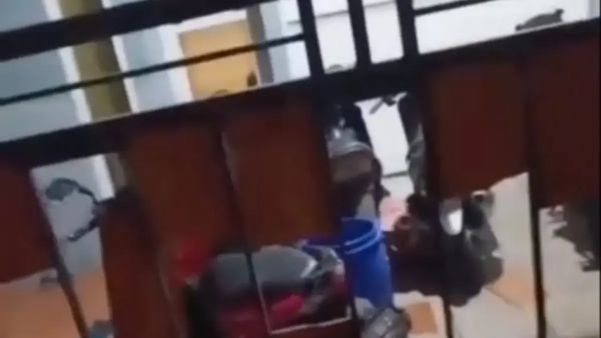 Usai Menggerebek Sarang Obat Keras di Klari, Rumah Kontrakan Polisi Diserbu dan Dirusak Sekelompok Orang Rumah polisi