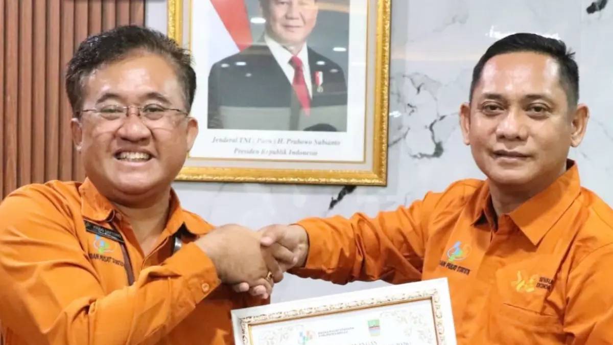 Kepala BPS Kabupaten Bupati dan Plt Bupati Bekasi