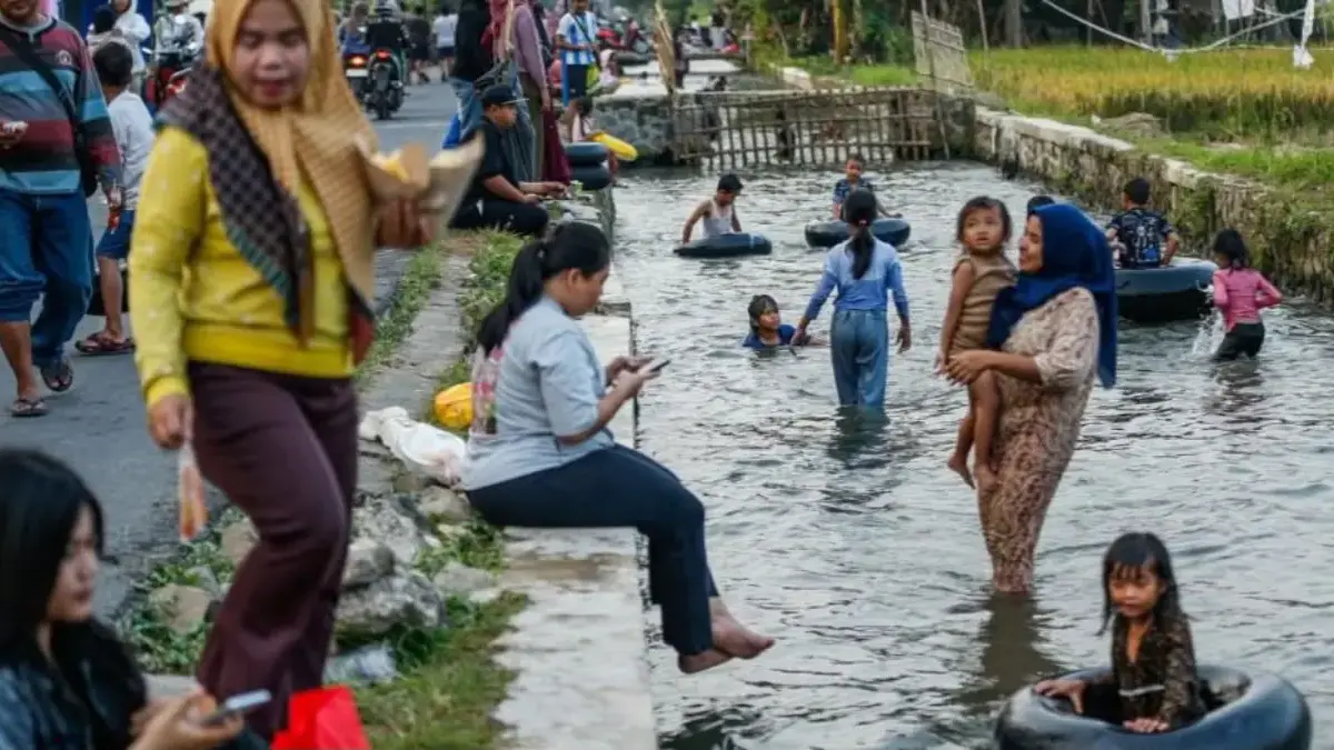 Sipon Bojong yang berada di Desa Mulya Jaya, Kecamatan Telukjambe Barat, Kabupaten Karawang.