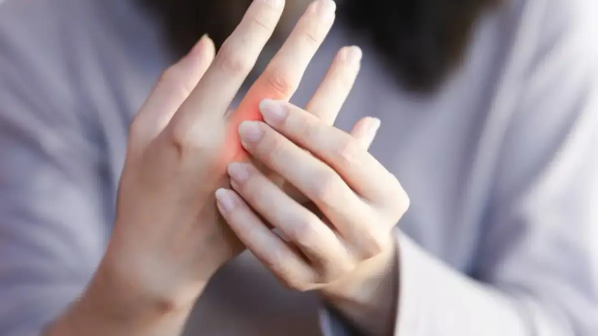 Jangan Anggap Sepele! Sering Kesemutan di Tangan dan Kaki Ternyata Bisa Jadi Tanda Penyakit
