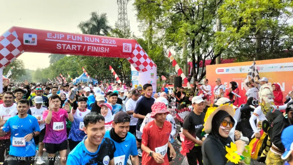 Rayakan HUT ke 81 Republik Indonesia, Ratusan Pekerja EJIP Cikarang Adu Semangat di Fun Run EJIP Fun Run