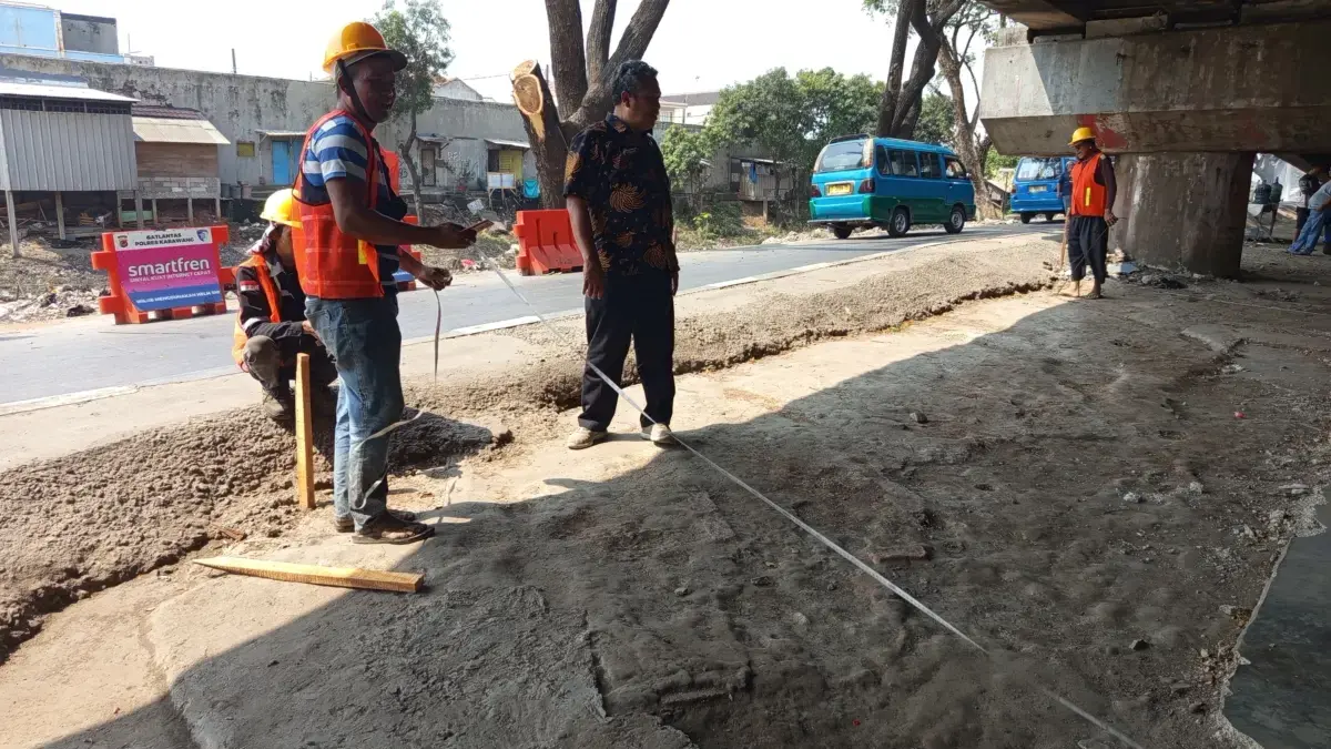 Usai Penertiban Bangli, DLH Karawang Bangun Taman Terpadu di Bawah Fly Over Cikampek di Bawah Fly Over Cikampek.