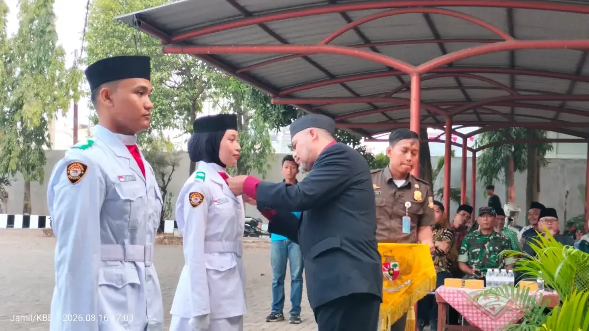Kukuhkan 17 Anggota Paskibra