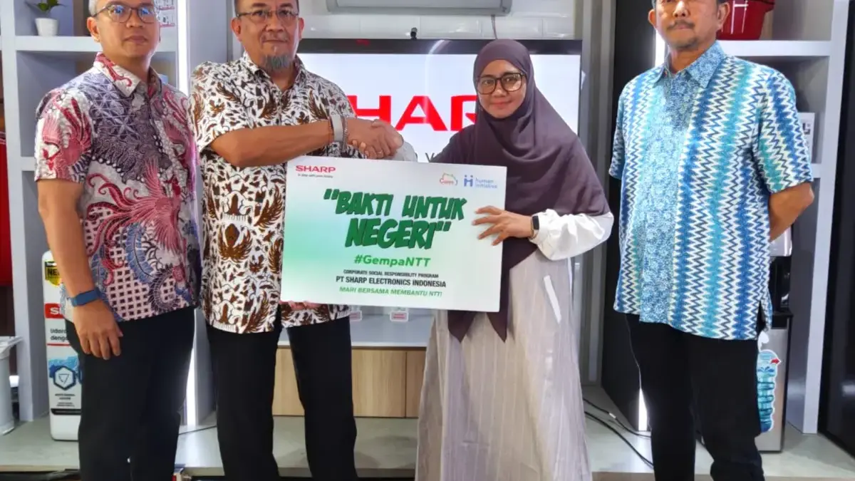 Sharp Indonesia Salurkan Paket Logistik untuk Korban Gempa NTT Sharp Indonesia Salurkan Paket Logistik untuk Korban Gempa NTT