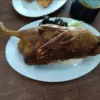 Ilustrasi suasana kuliner malam di kawasan Bekasi.