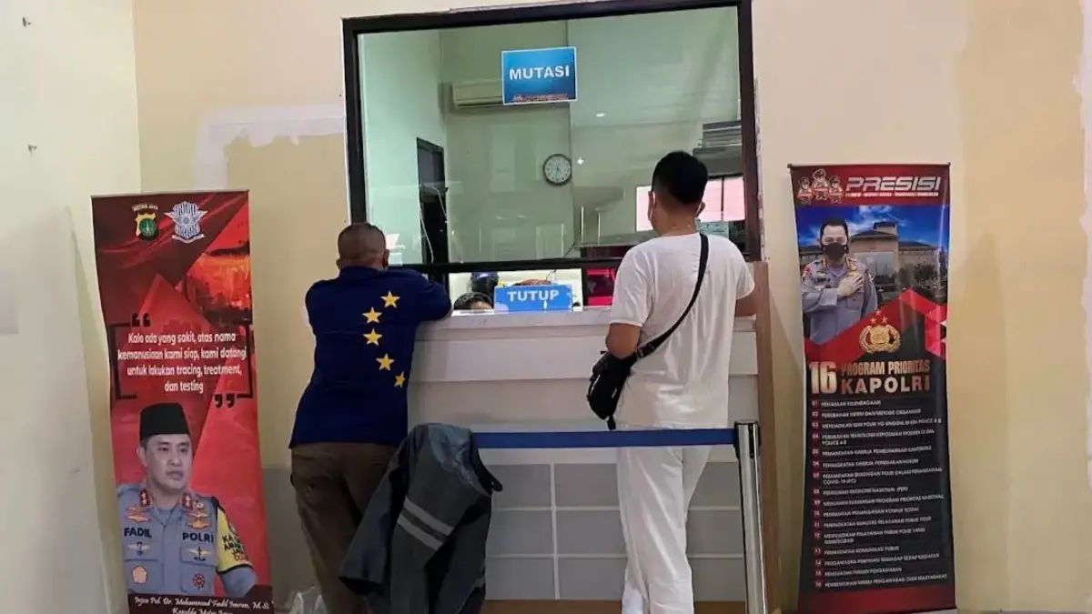 Layanan Samsat menjadi salah satu pilihan warga untuk membayar Pajak Kendaraan Bermotor.