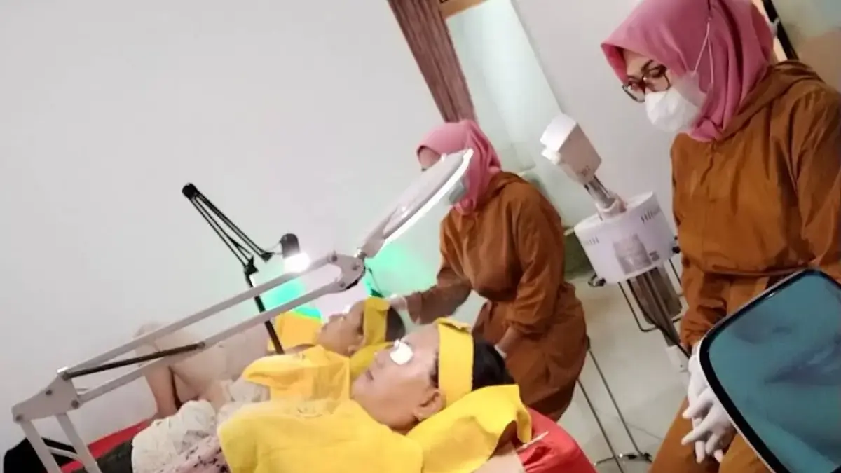 Sejumlah klinik kecantikan dan salon di kawasan Jatimulya, Tambun Selatan, dan Bekasi Timur.