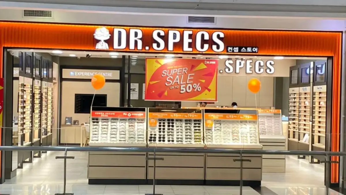 Gaya Trendy & Penglihatan Jernih! Kepoin Gerai Dr Specs di Lippo Mall Cikarang