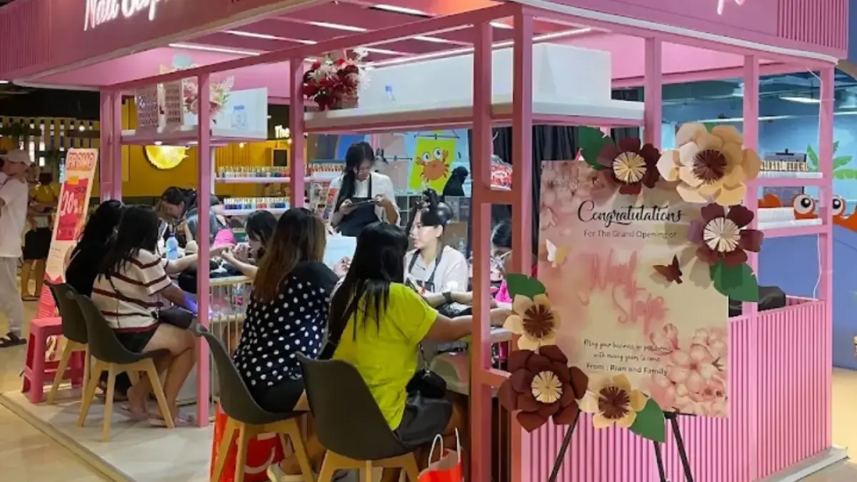 Manicure Cantik, Nail Art Estetik & Self-Care Mewah! Kepoin Nail Stops di Lippo Mall Cikarang Manicure Cantik, Nail Art Estetik & Self-Care Mewah! Kepoin Nail Stops di Lippo Mall Cikarang