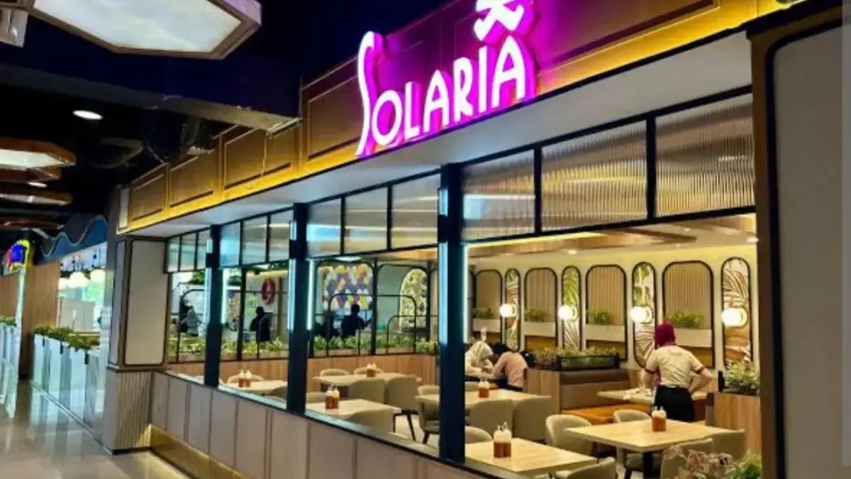 Surga Nasi Goreng Legendaris, Porsi Melimpah & Tempat Makan Keluarga! Kepoin Solaria di Lippo Mall Cikarang