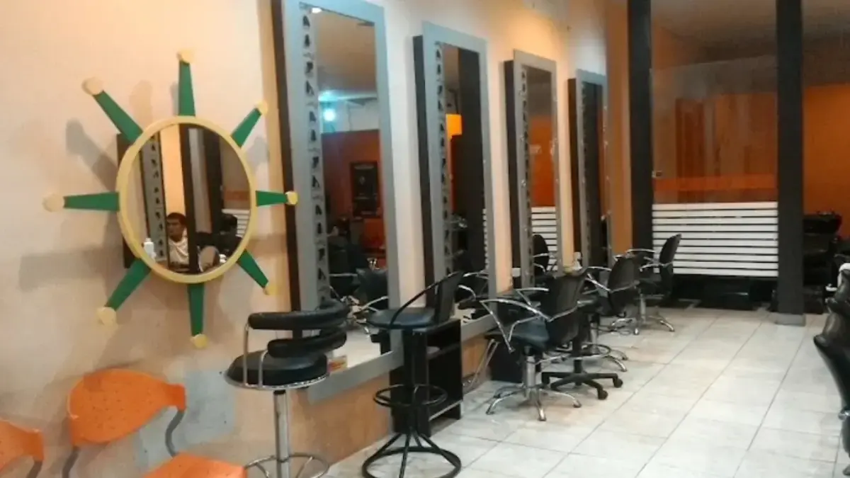 Perawatan Rambut Profesional, Potongan & Coloring Trendy! Kepoin Trendz Salon di Lippo Mall Cikarang