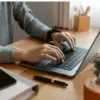 Ilustrasi laptop terbaik