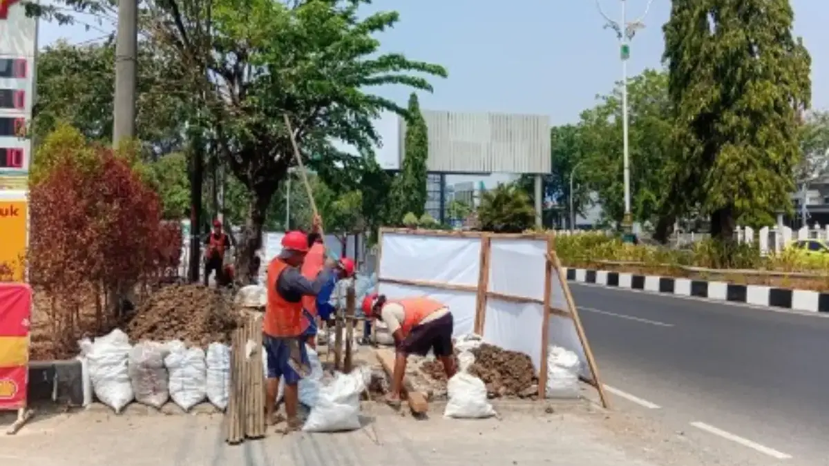 Kota Karawang Berbenah, Kabel-kabel di Atas yang Semrawut Harus Dikubur, Dialihkan ke Jaringan Bawah Tanah Kabel
