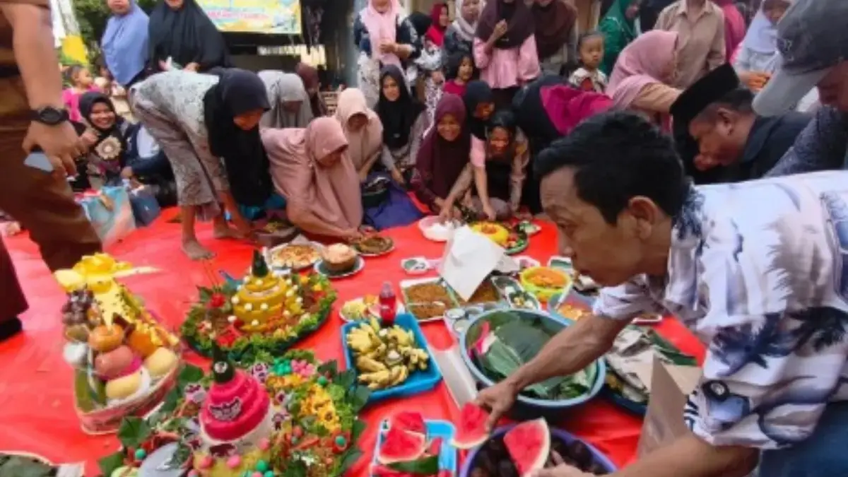 Makna Sosial dan Spiritual Hajat Bumi di Kampung Ciranggon, Merawat Tradisi di Tengah Kemajuan Zaman Hajat bumi