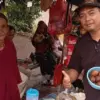 Pecinta Rujak Salak Silakan Merapat ke Kuliner Legendaris Ma Ambreh di Kertarahayu Setu