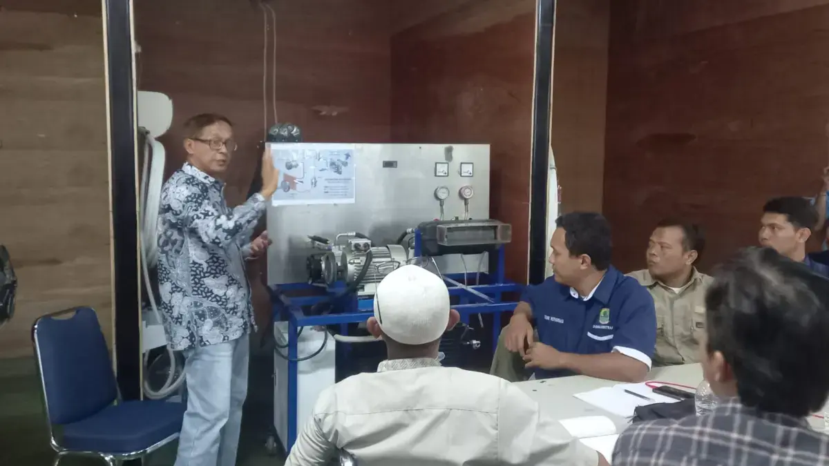 Tingkatkan Keterampilan Alumni BLK, Disnakertrans Karawang dan Polban Gelar Pelatihan Servis AC Mobil Pelatihan Servis AC Mobil