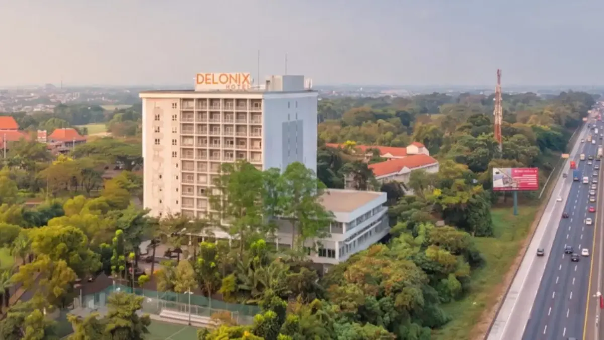 Delonix Hotel Karawang