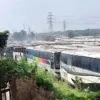 Bus Sinar Jaya di Cikarang Hangus Terbakar