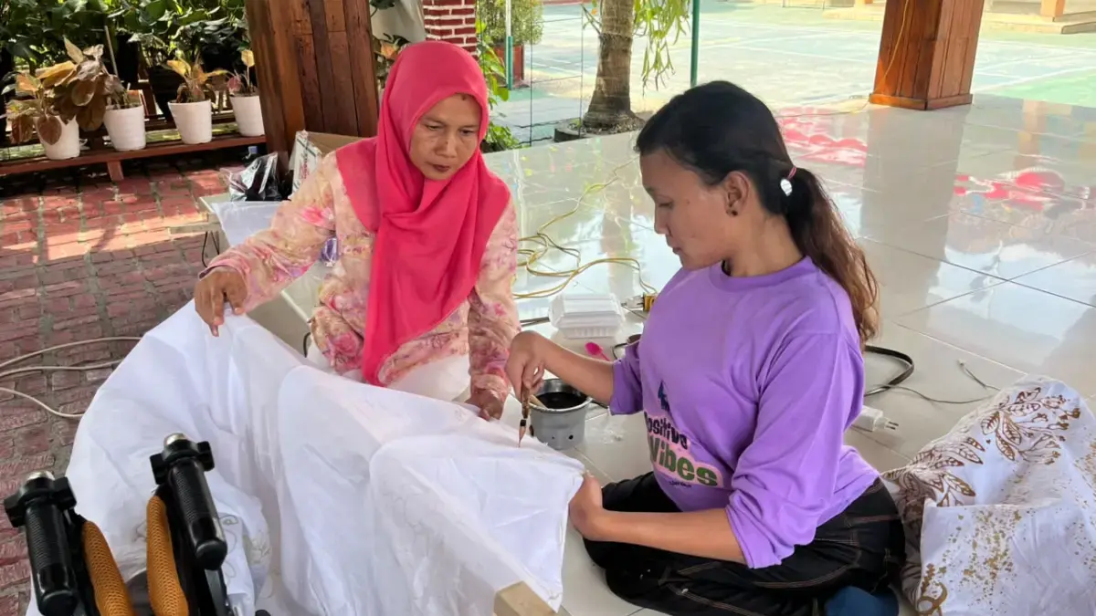Pemberdayaan Penyandang Disabilitas, KTI Foundation-Jamkrindo Gelar Pelatihan Batik Inklusif Menyambut HBN Pelatihan batik inklusi
