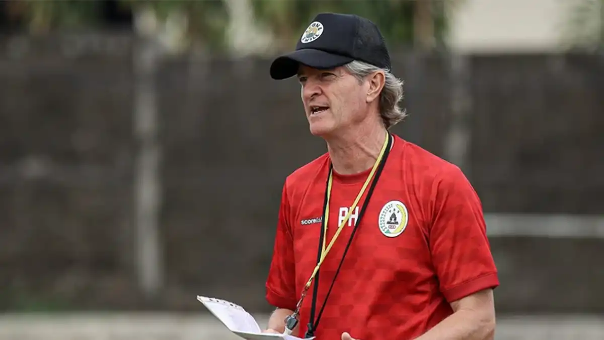 Kembali ke Bench PSS, Pieter Huistra Siap Matangkan Skuad Jelang Super League Pieter Huistra