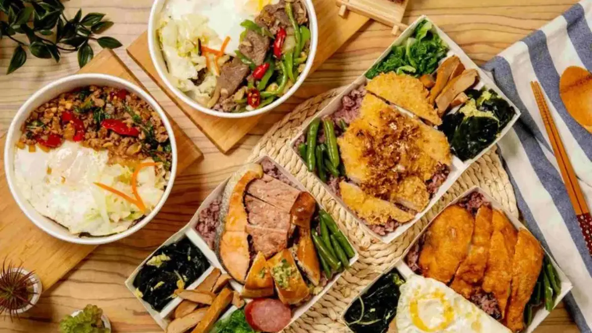 Praktis dan Mengenyangkan! Rekomendasi Rice Bowl & Bento Terbaik di Lippo Mall Cikarang Praktis dan Mengenyangkan! Rekomendasi Rice Bowl & Bento Terbaik di Lippo Mall Cikarang