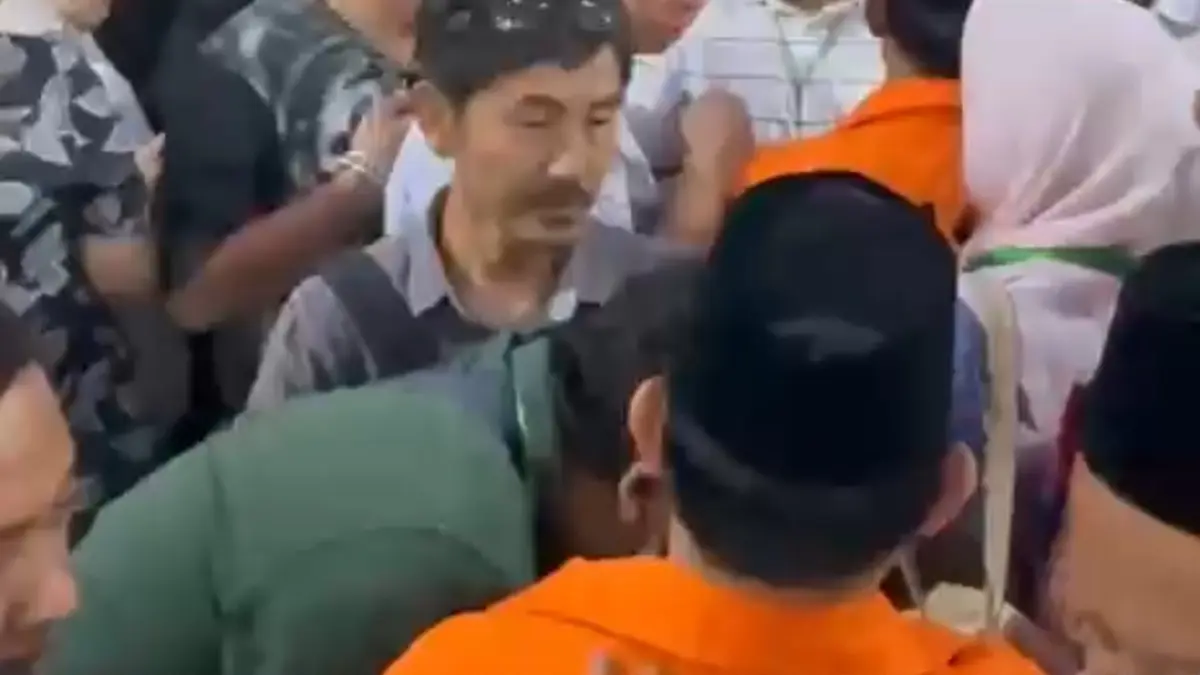 Bupati Bekasi nonaktif Ade Kuswara Kunang
