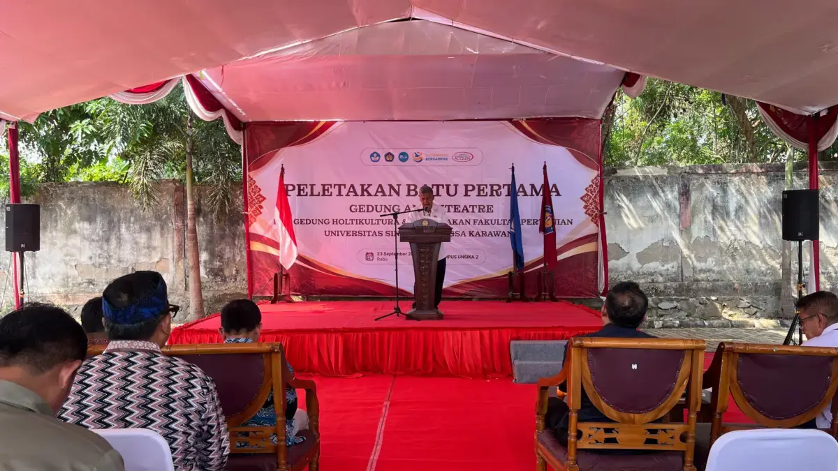 Resmikan Pembangunan Agroeduhub, Unsika Gelar Groundbreaking Gedung Amphitheatre dan Hortikultura Rektor Unsika, Prof. Ade Maman Suherman