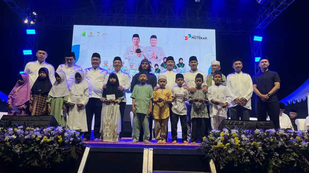 peringatan Hari Jadi Karawang yang ke-393 di lapangan Karangpawitan.