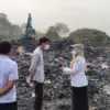 DLH dan Damkar Berhasil Padamkan Api.