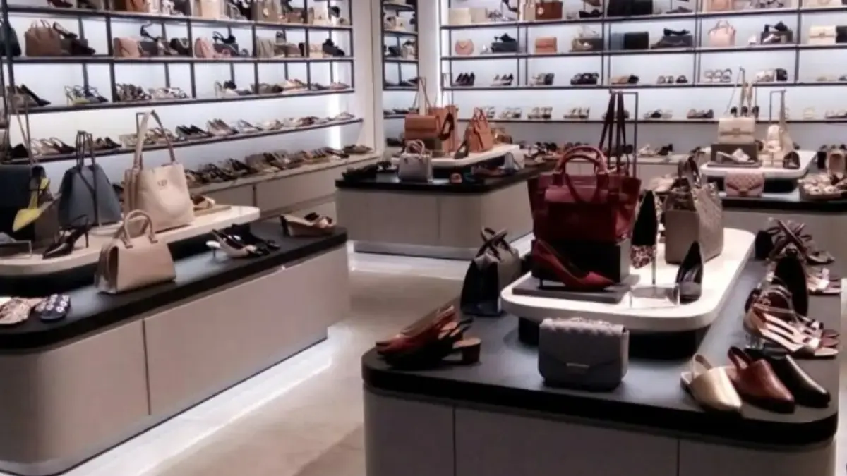 Tampil Berkelas, Elegan & Tahan Lama! Kepoin Toko Sepatu & Tas Kulit Terbaik di Lippo Mall Cikarang