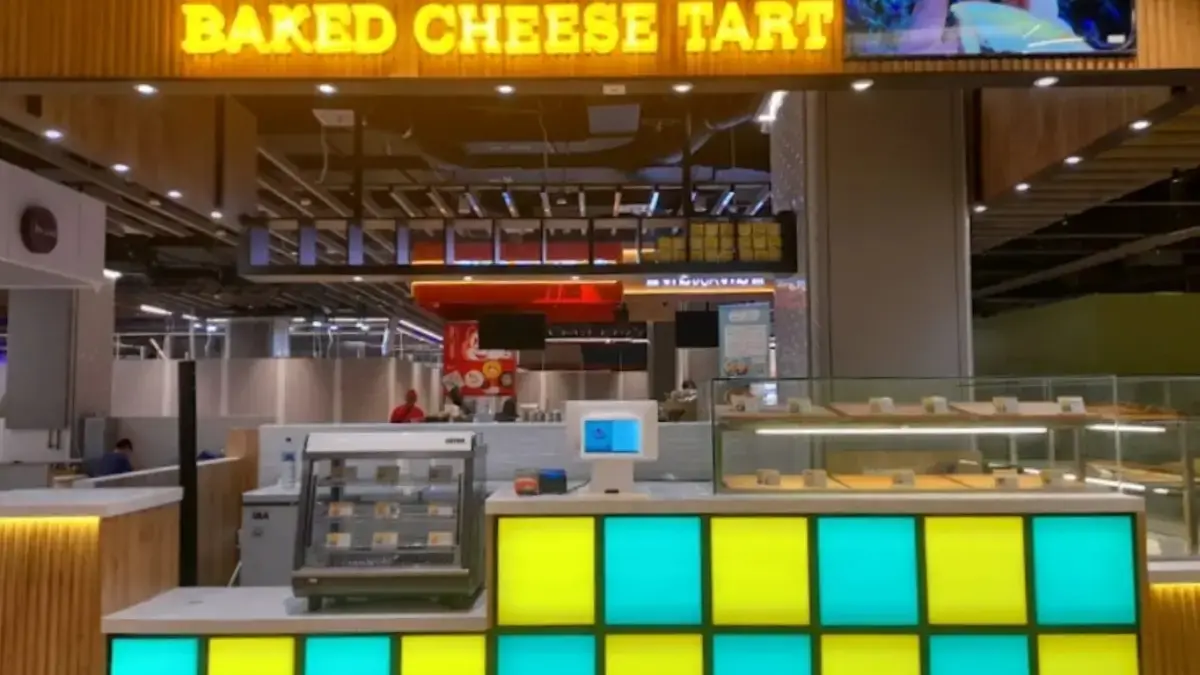 Cheese Tart Lumer & Gurih! Cobain Hokkaido Baked Cheese Tart di Living World Grand Wisata