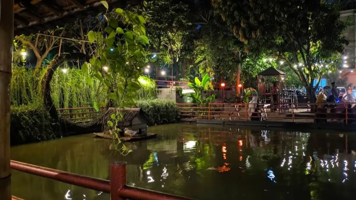 15 Tempat Makan Keluarga di Tambun Selatan yang Cocok untuk Akhir Pekan, dari Saung Asri hingga Seafood Favori Sejumlah tempat makan keluarga di Tambun Selatan, Kabupaten Bekasi.