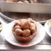 Beragam kuliner kaki lima di Tambun Selatan menawarkan pilihan makanan.