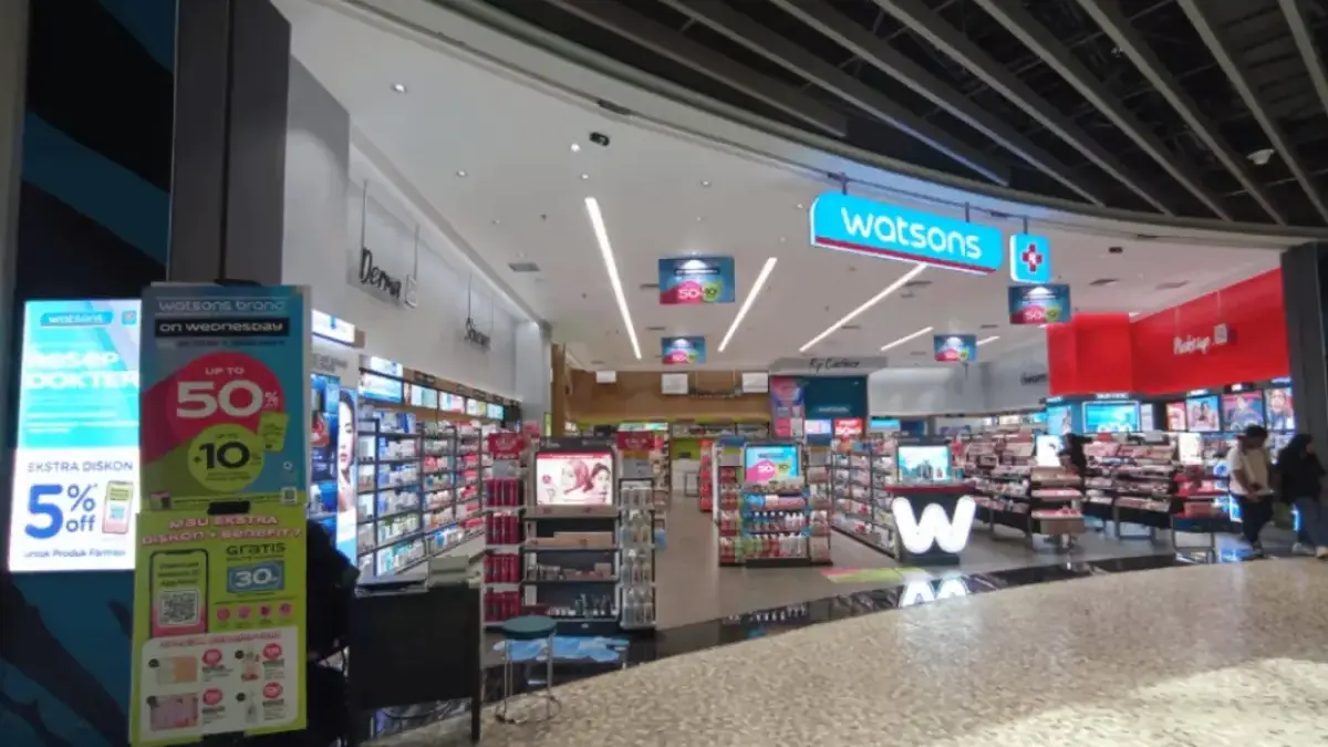 Skincare, Kosmetik Terkini & Produk Kesehatan Keluarga! Kunjungi Watsons di Living World Grand Wisata