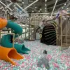 Arena Bermain Edukatif dan Wahana Soft Play Seru di Kidzlandia Living World Grand Wisata