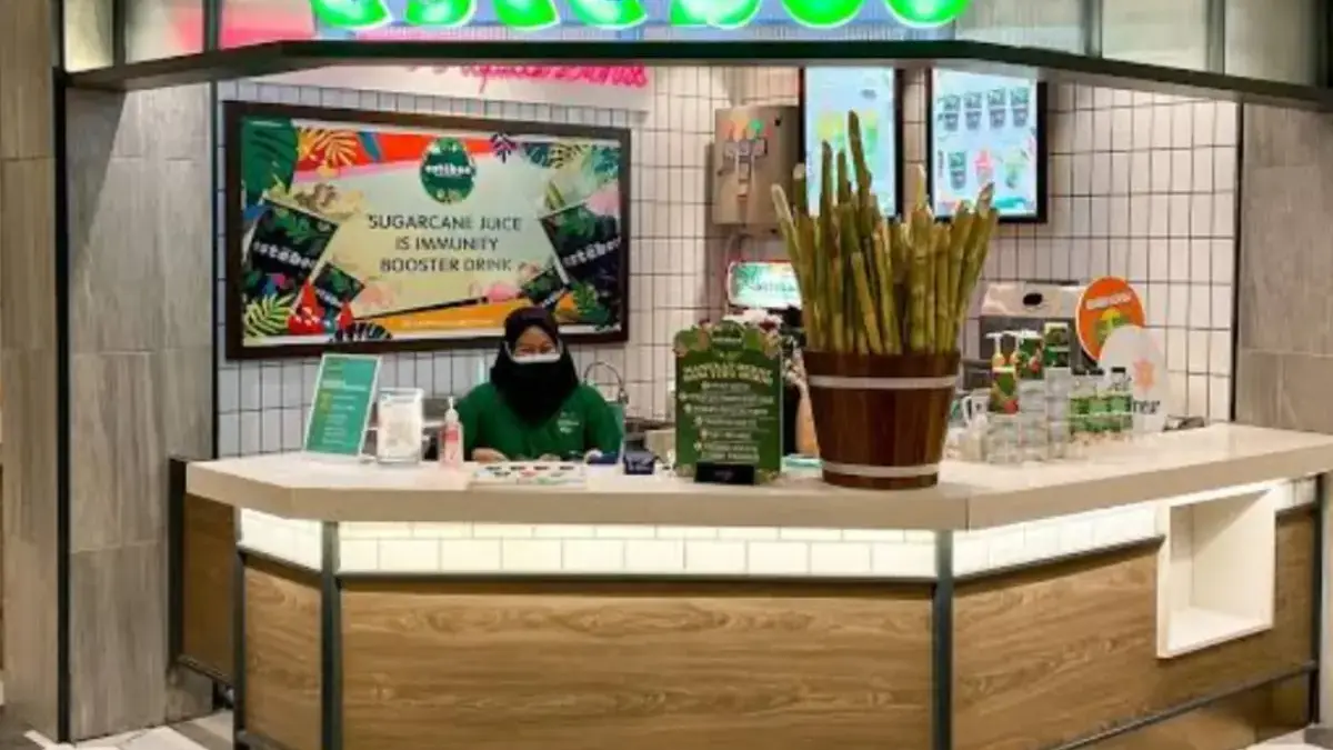 Minuman Es Tebu Alami dan Kreasi Varian Rasa Kekinian di Esteeboo Living World Grand Wisata