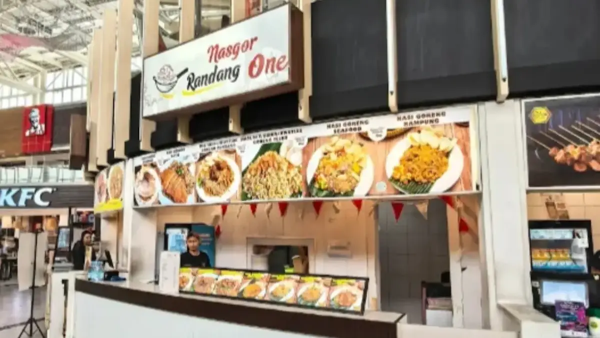 Perpaduan Rempah Nusantara dan Aroma Smokey di Nasgor Randang One Living World Grand Wisata
