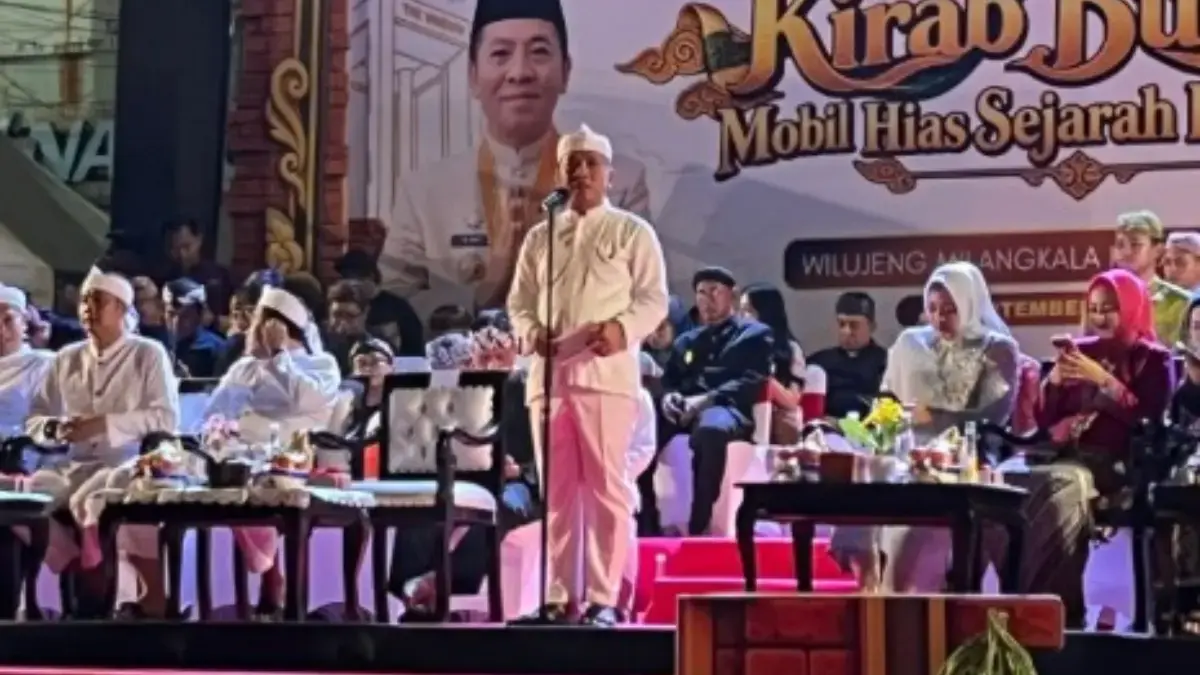 Spektakuler, HUT ke 393 Karawang Angkat Helaran Budaya 4 Era Sejarah HUT karawang