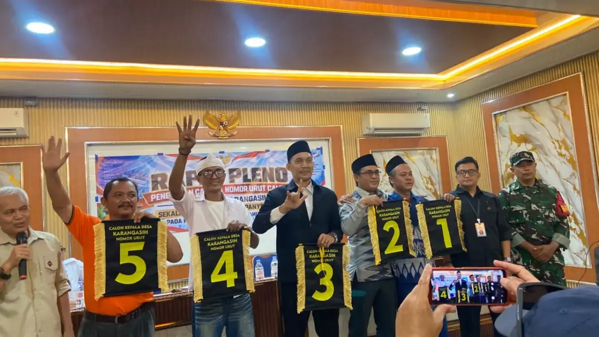 Lima calon yang akan bertarung memperebutkan kursi orang nomor satu di Desa Karangasih