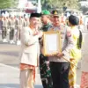 Bupati Karawang Aep Saepulloh dan Kapolresta Karawang Kombes Pol Mario Prahatinto