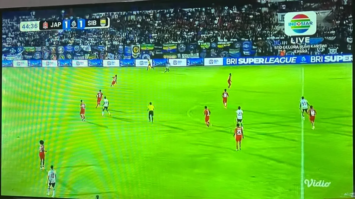 Persib Bandung Enggan Kembali Tumbang Lawan Persijap Jepara, Babak Pertama Berakhir 1-1 Persib Bandung Enggan Kembali Tumbang Lawan Persijap Jepara, Babak Pertama Berakhir 1-1