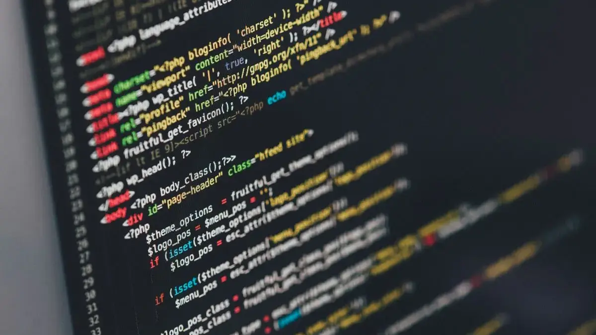 The Butterfly Effect in Code: Bagaimana Satu Baris Kode Bisa Melumpuhkan Kerajaan Digital Tech Resilience