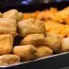 Tahu bisa diolah menjadi beragam menu sederhana dengan bahan tambahan.