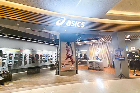Lari Lebih Jauh dan Nyaman, ASICS Store di Summarecon Mall Bekasi Punya Koleksi Sepatu Sport Lengkap!