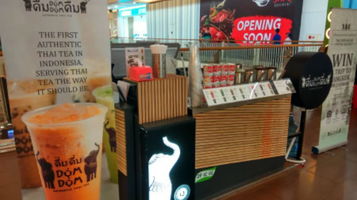 Minuman Teh Rempah Thailand Segar dan Creamy, Dum Dum Thai Drinks di Summarecon Mall Bekasi Paling Ikonik!