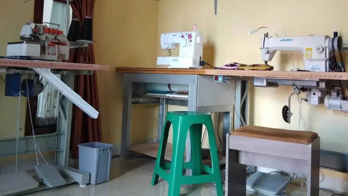 Rekomendasi 13 Tempat Jahit di Bojongmangu, No 12 Bisa Jadi Pilihan untuk Permak Baju dan Celana! Sejumlah penjahit dan usaha konveksi di Bojongmangu, Kabupaten Bekasi.