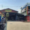Sejumlah toko bangunan dan material di wilayah Cibitung, Kabupaten Bekasi.
