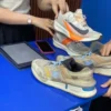 Sejumlah jasa cuci sepatu di kawasan Jakasetia, Bekasi Selatan.