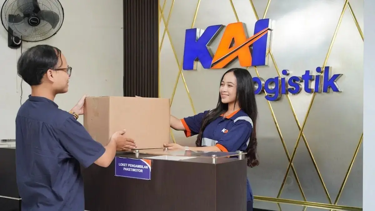 KAI Logistik meraih Sector Champion Logistik di Danantara CX100 Award 2026.