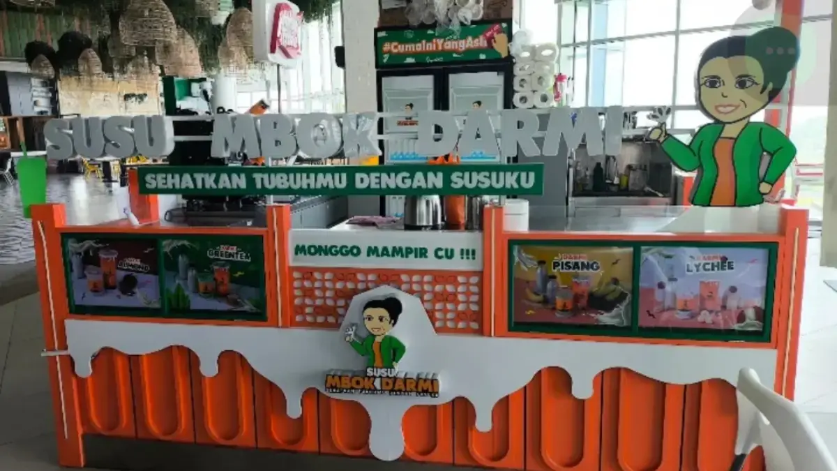 Rahasia Kesegaran Susu Mbok Darmi di Living World Grand Wisata yang Bikin Antrean Selalu Mengular Rahasia Kesegaran Susu Mbok Darmi di Living World Grand Wisata yang Bikin Antrean Selalu Mengular